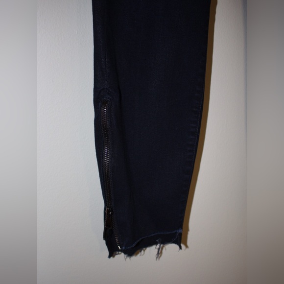 J. Brand Black Coated Jeans Ankle Zip High Rise  Raw Hem Size 27 - Picture 3 of 9